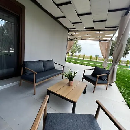 Naiades Aigli Tatil Evi